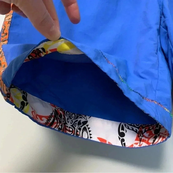 Robert Graham  blue shorts - Picture 2 of 6